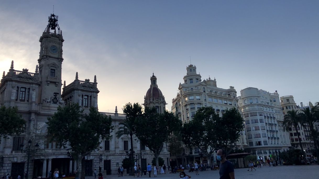 Place Plaza del Ayuntamiento