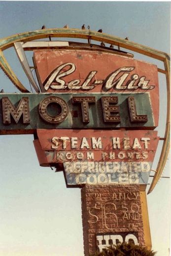 Bel Air Motel, 1992