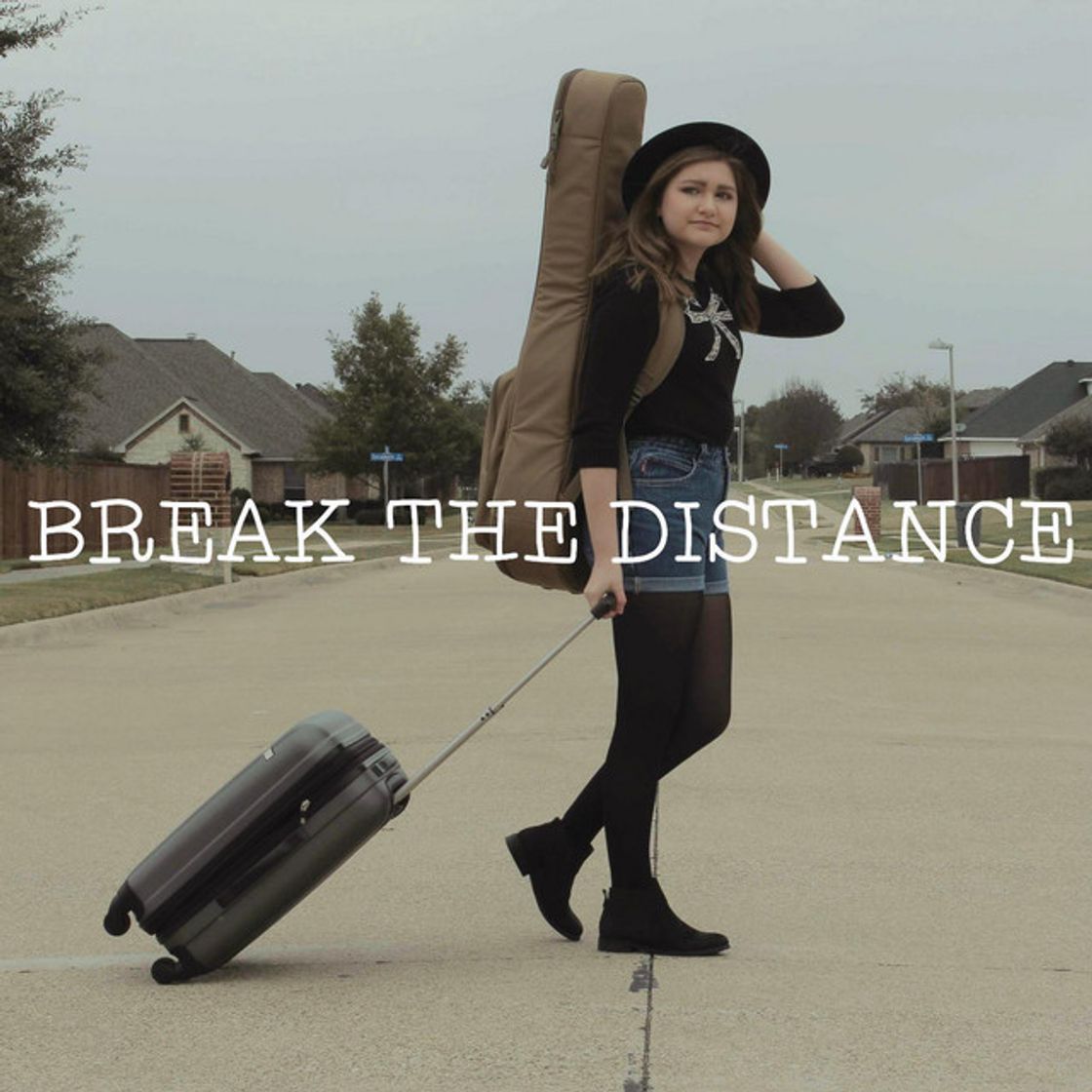 Canción Break the Distance