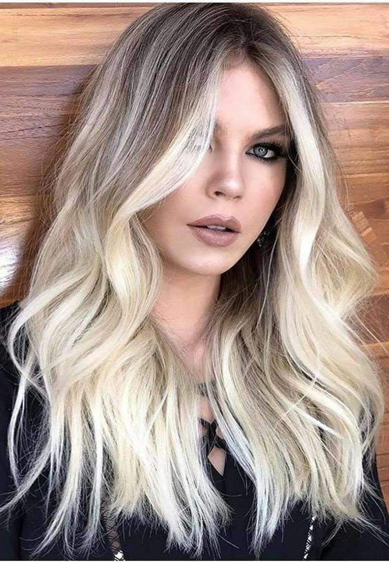 Moda Cabelos platinados | cabelo loiro, cabelo lindo💇👑💕