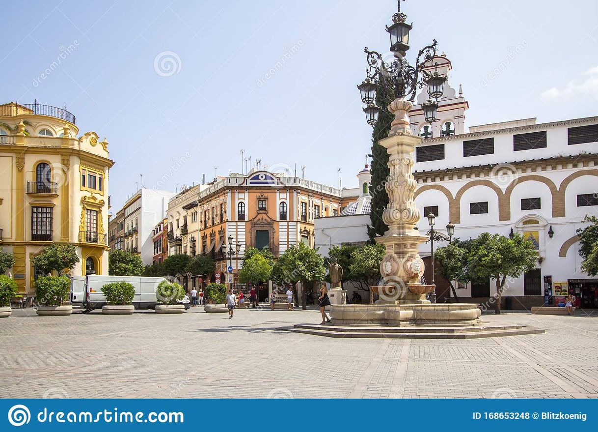 Places Plaza del Triunfo