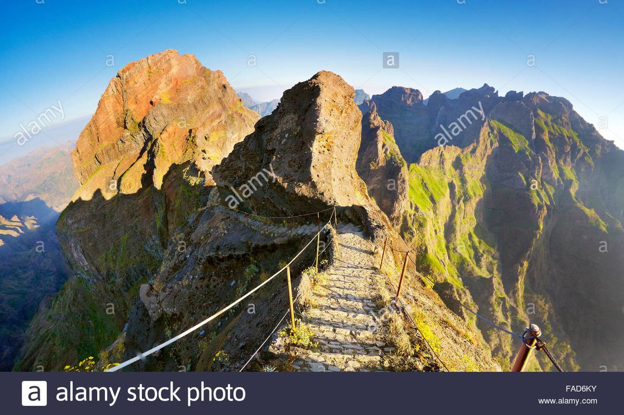 Place Pico do Areeiro