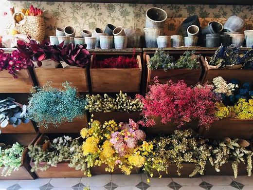 Ofelia flowers & tea