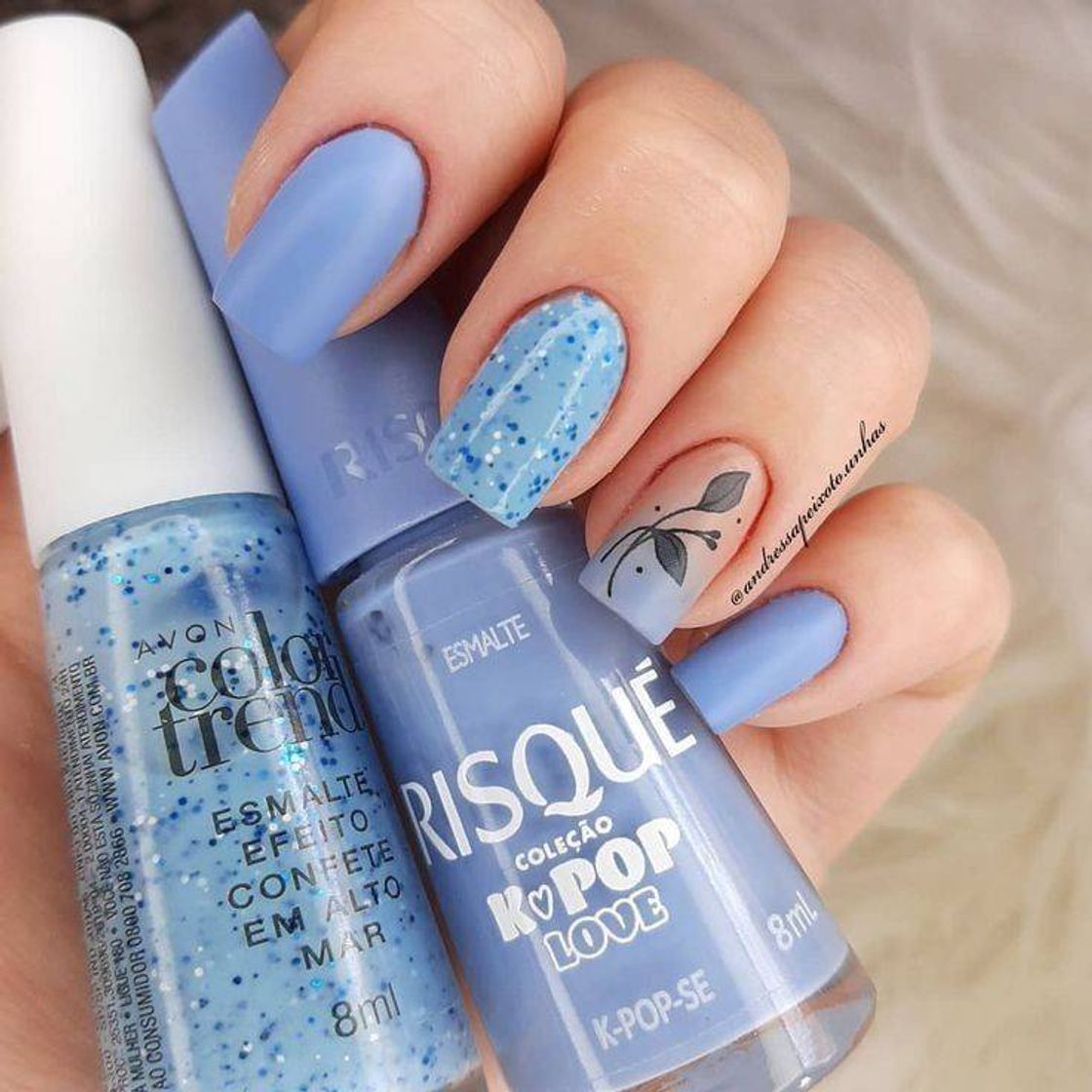 Social Nails