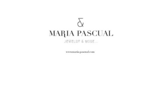 Maria Pascual tiene muchas joyas preciosas.
