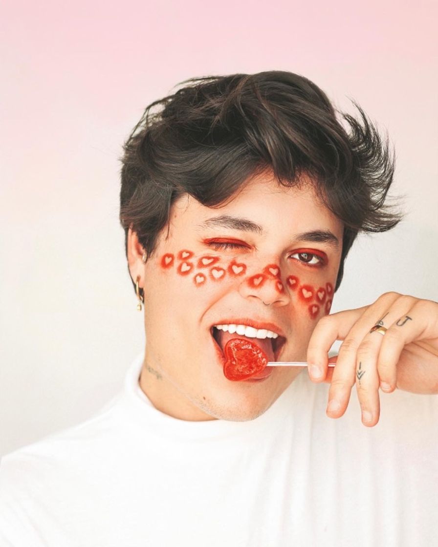 Social #lucasmontalvao hashtag on Instagram • Photos and Videos