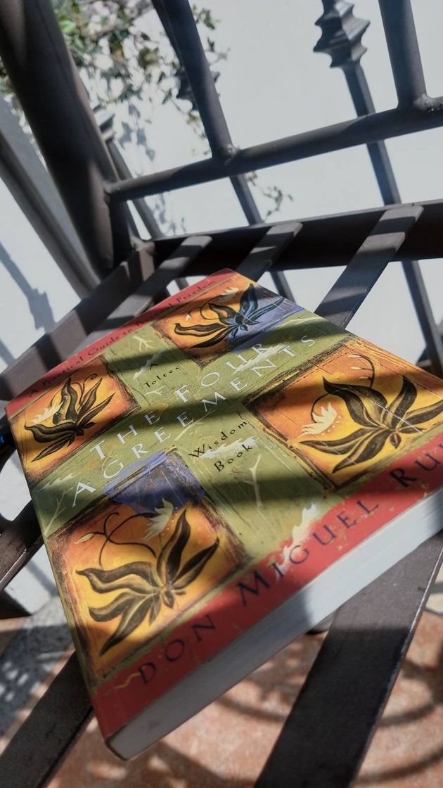 Book Los cuatro acuerdos: Un libro de sabiduría tolteca