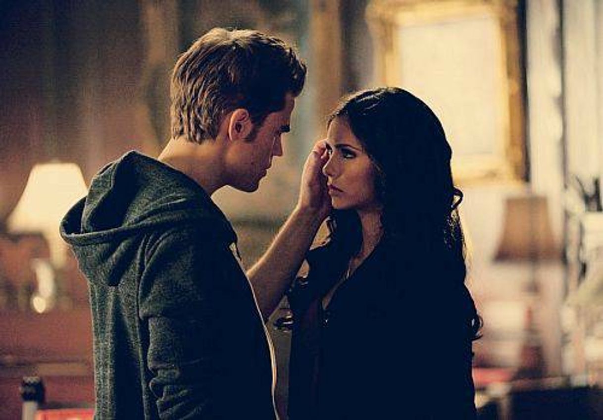 Fashion Elena e Stefan🥺