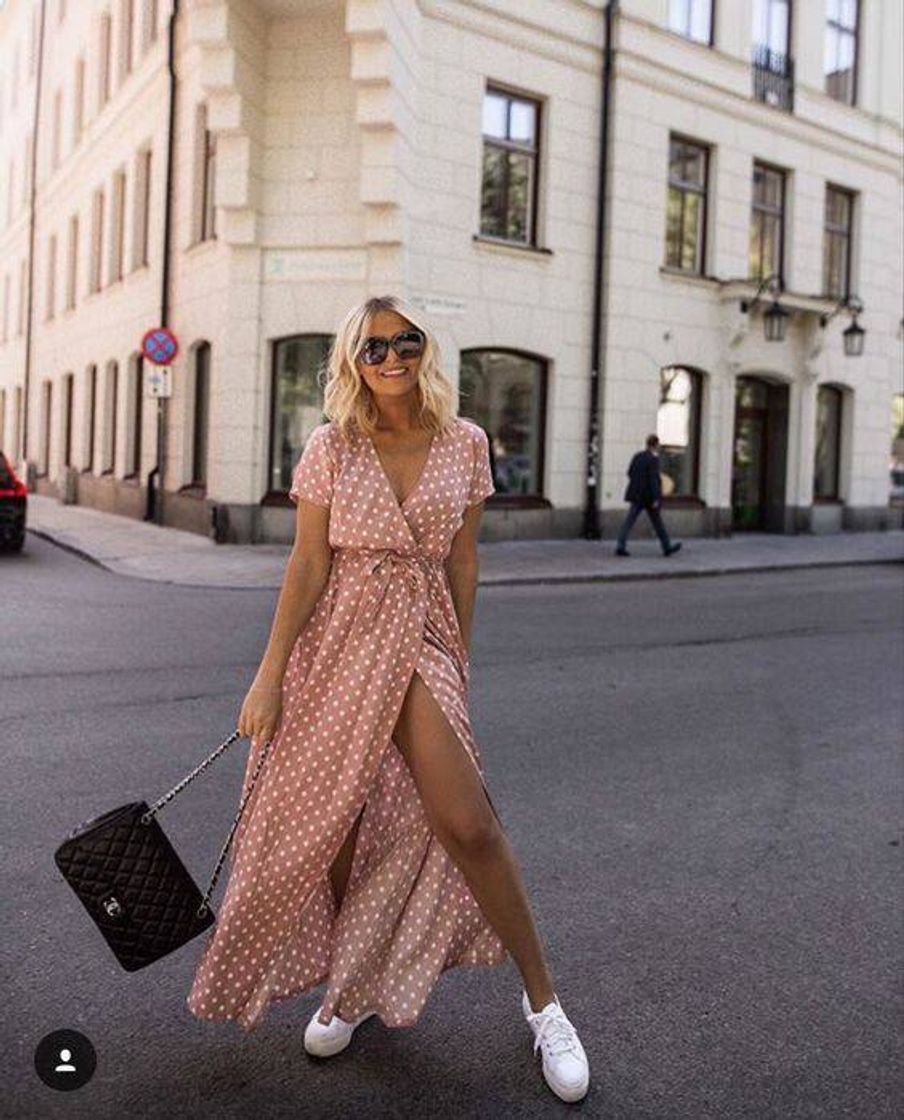 Moda Vestido + Tênis 💞