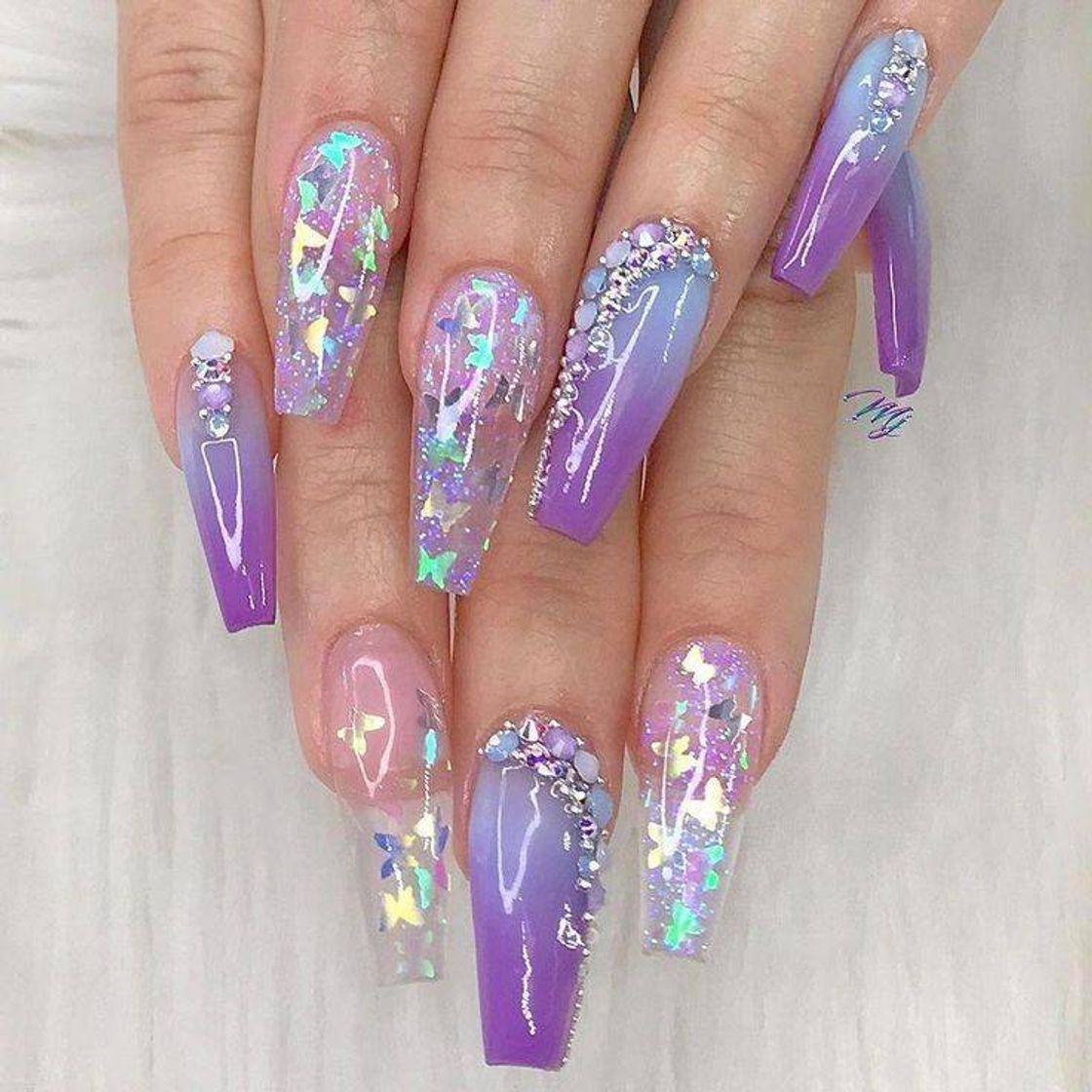 Moda Nails