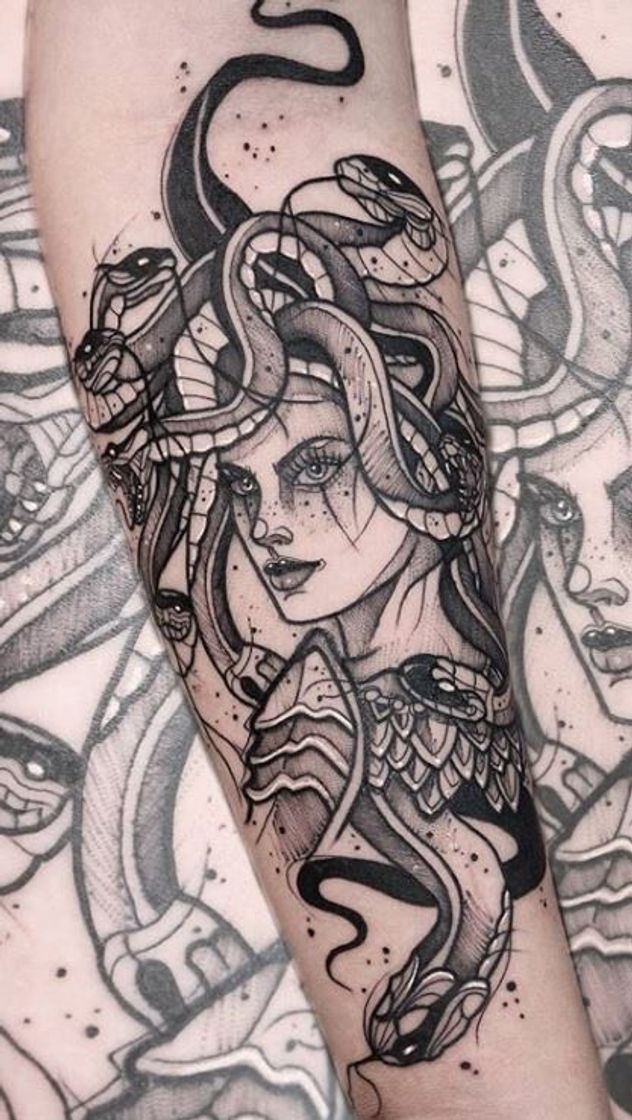 Moda Tattoo detalhada 