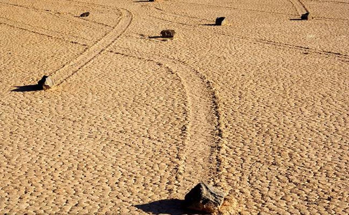 Moda Pedras Deslizantes, no Vale da Morte, na California, nos EUA