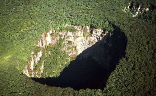 Buraco da Floresta Tropical, Parque Nacional Jaua, Venezuela