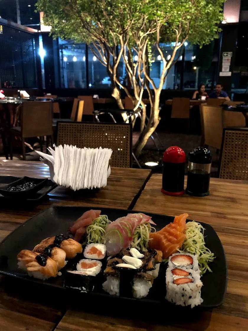 Fashion Lugar excelente pra comer um sushi