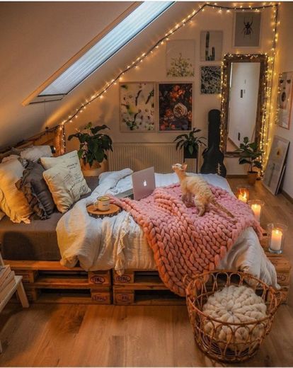 cozy bedroom 