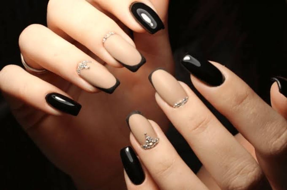 Social Nail