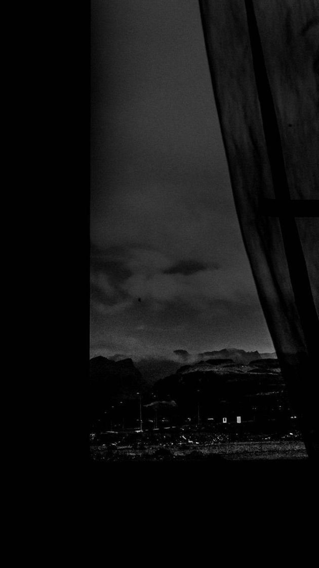 Social wallpaper