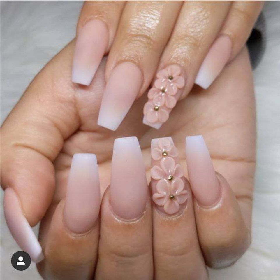 Moda Nails 