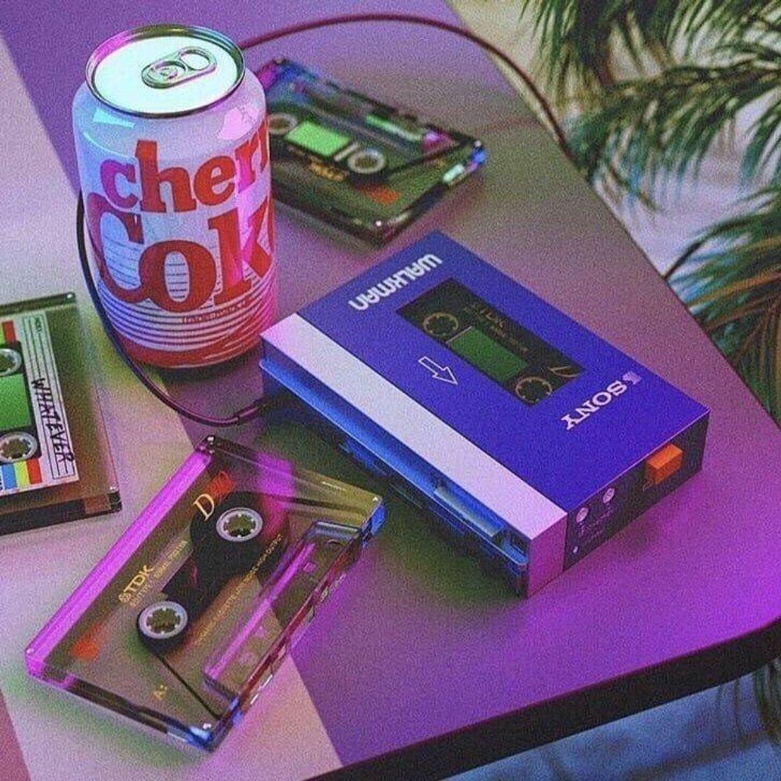 Social 80s Cherry Coke 🍒