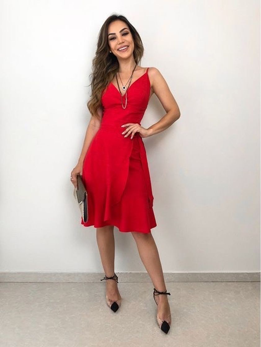 Fashion Vestido vermelho é essencial para uma mulher 