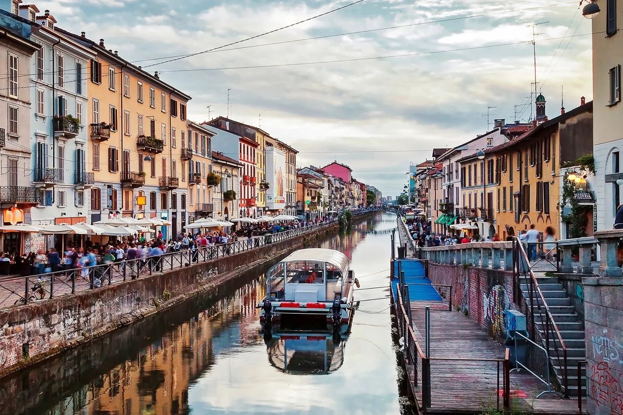 Place Navigli