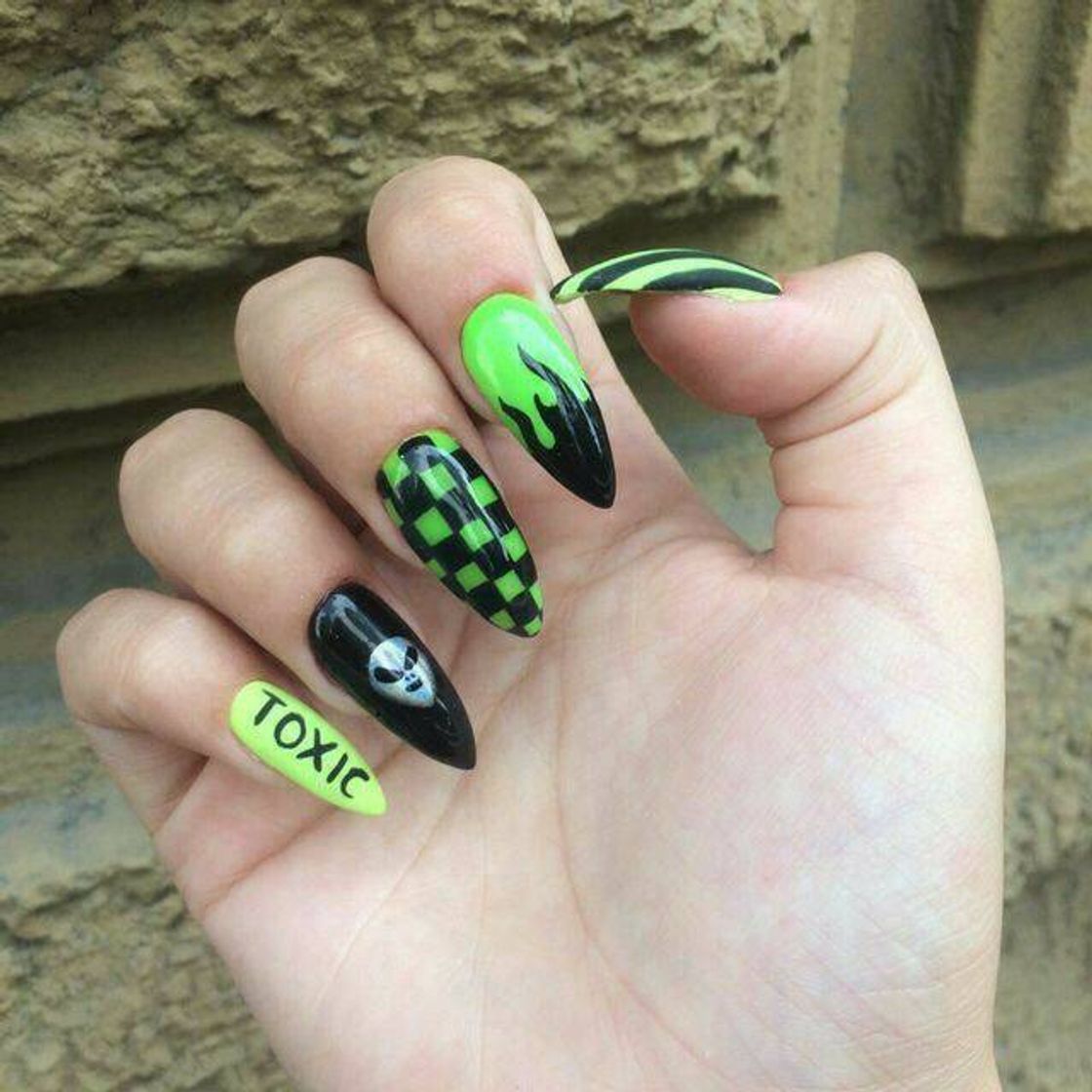 Fashion Unhas toxic 👽