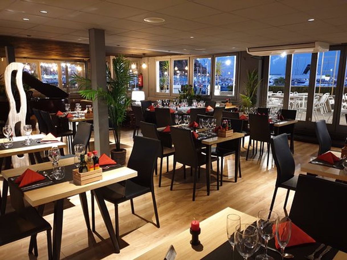 Restaurantes Club de Vela Blanes