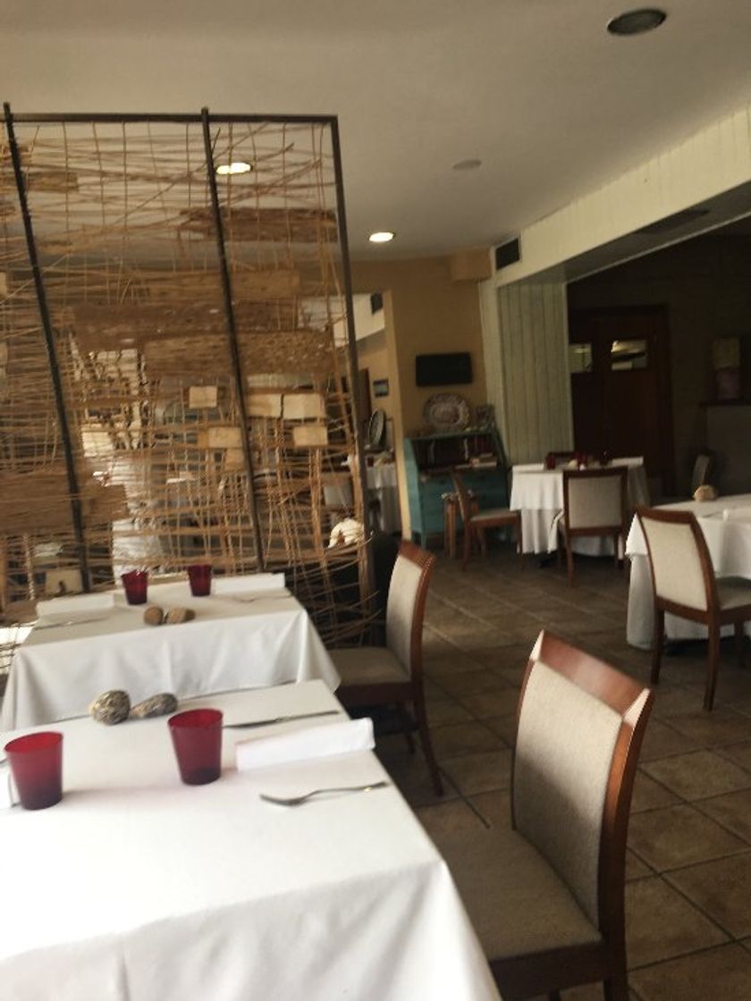 Restaurants El Cruce Restaurant