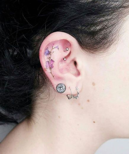 Tattoo na orelha 