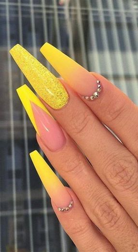 Nails Yellow 