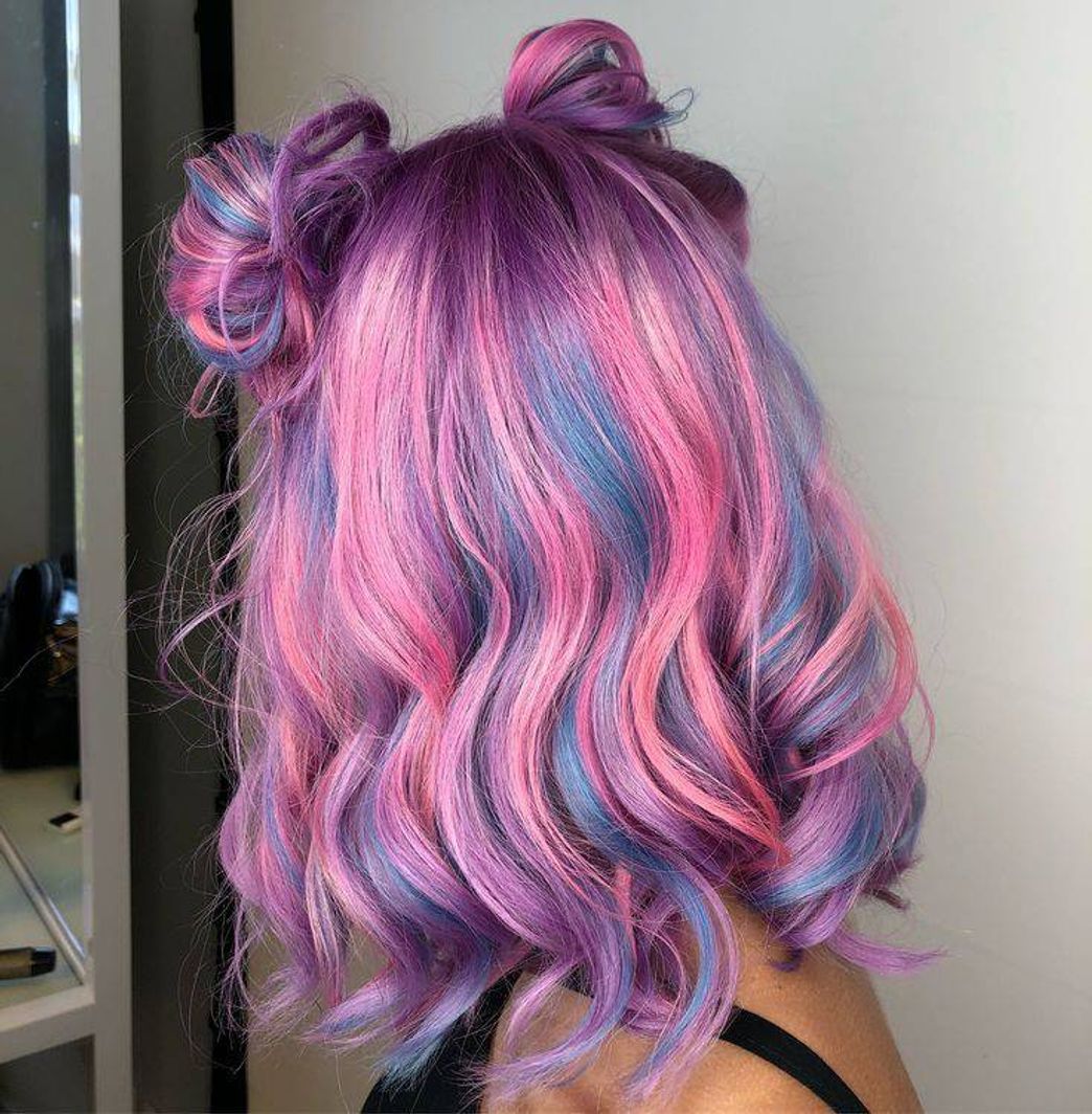 Fashion cabelo roxo, azul e rosa