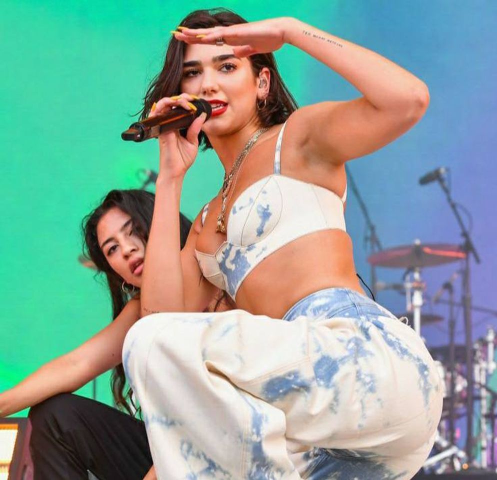 Moda Dua Lipa 