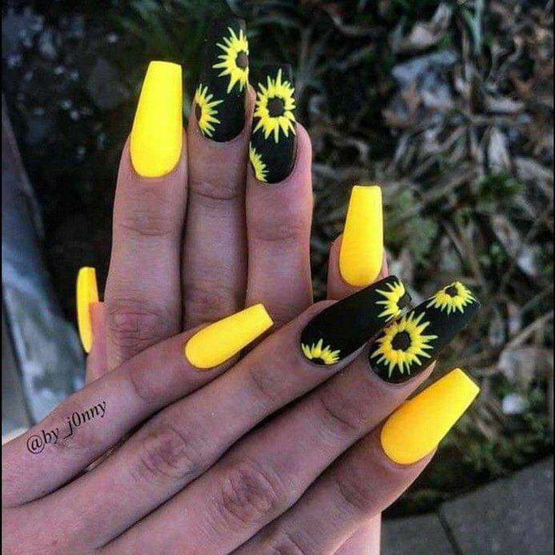 Fashion 🌻 Unhas de Girassol 🌻