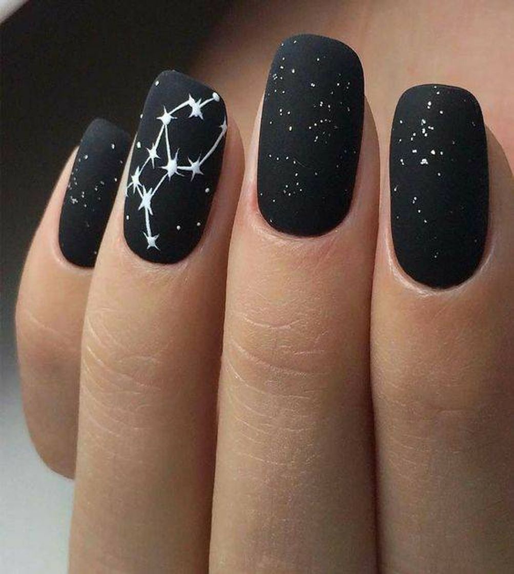 Fashion ✨ Unhas estreladas ✨