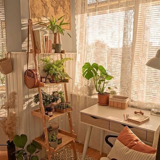 Aesthetic bedroom com plantas