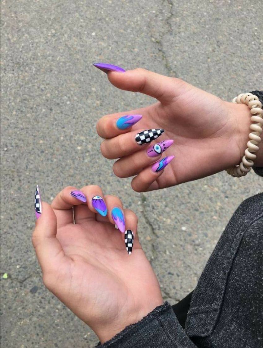 Moda unhas aesthetic 