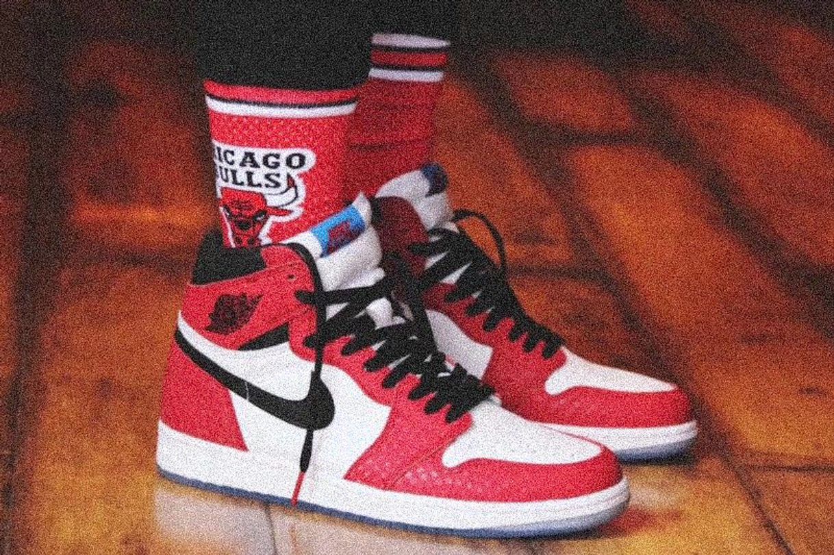 Product Nike Air Jordan 1 Retro High OG 'BRED Toe'