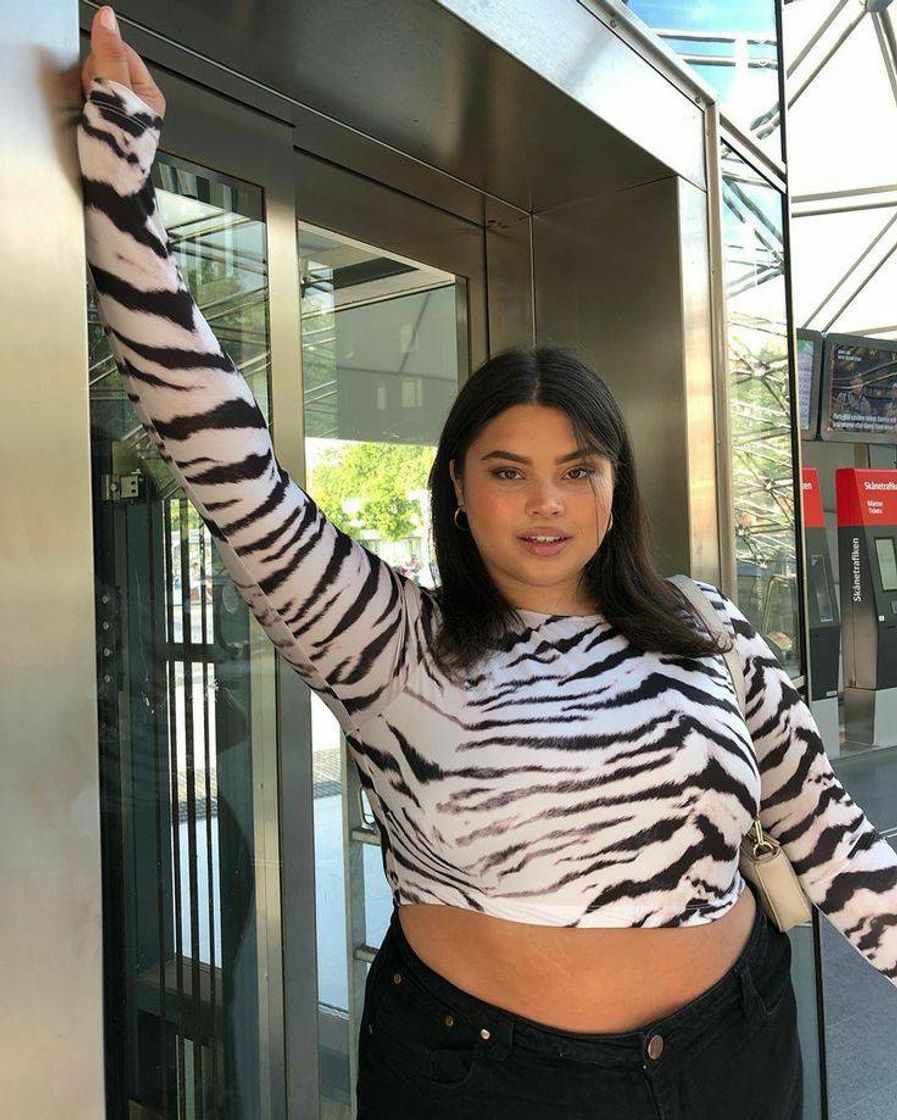 Moda Cropped Zebra Plus Size