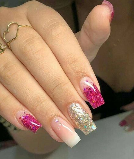 Unhas delicadas