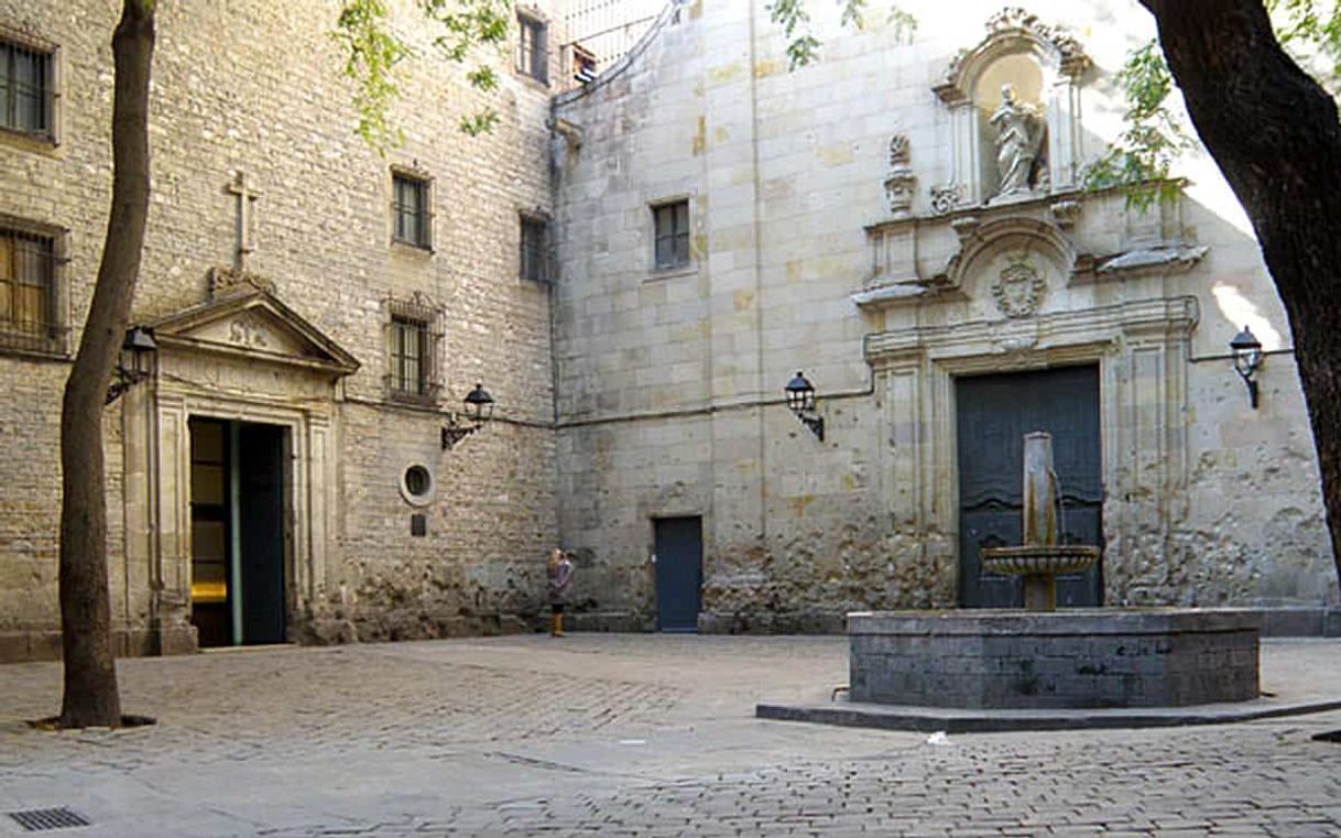 Place Plaça de Sant Felip Neri