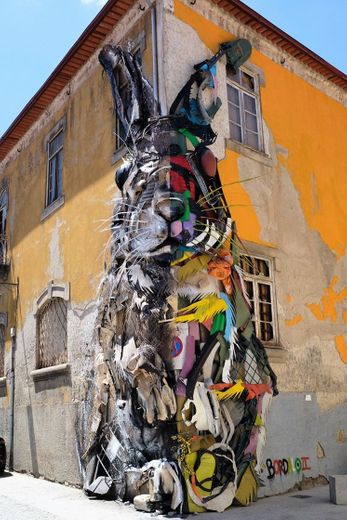 Bordalo II half rabbit