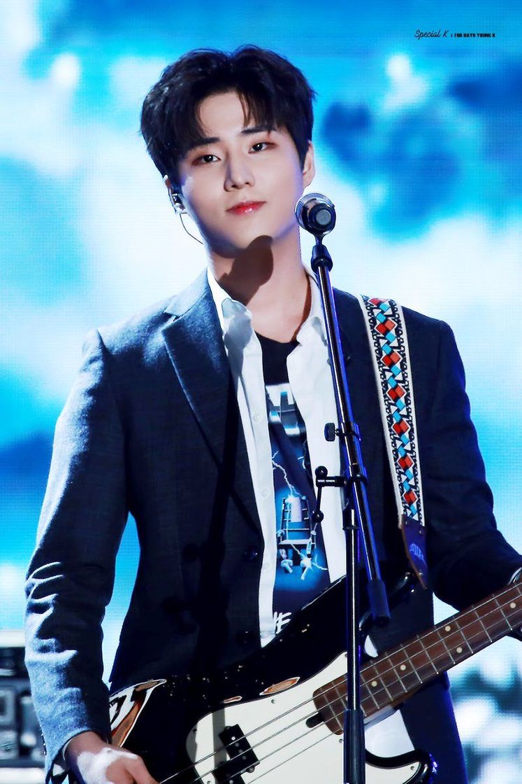 Fashion YOUNG K. DAY6