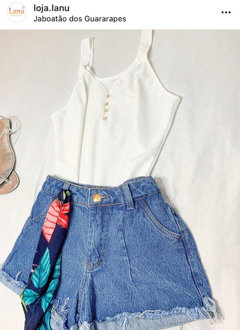 Fashion Short jeans 45,00 /blusa: 30,00