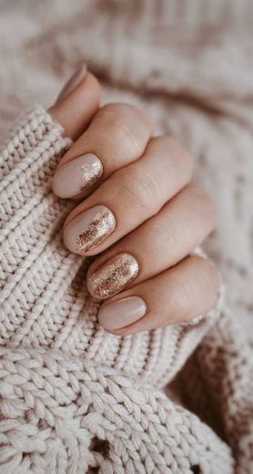 Rose Gold Nails 