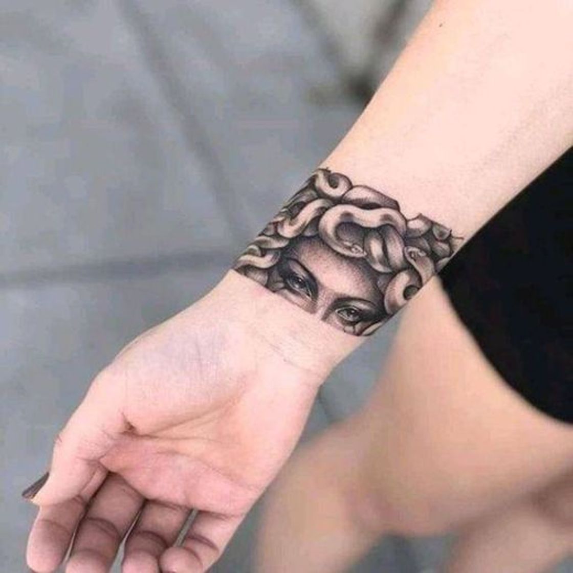 Fashion tattoo Medusa 