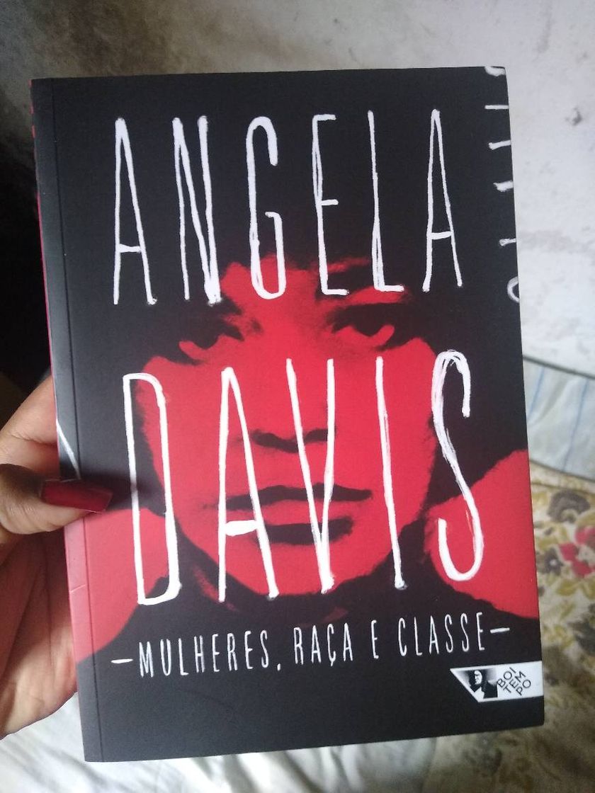 Book Mulheres, raça e classe, de Angela Davis.