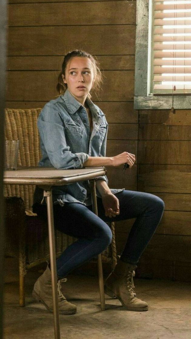 Fashion Alicia Clark