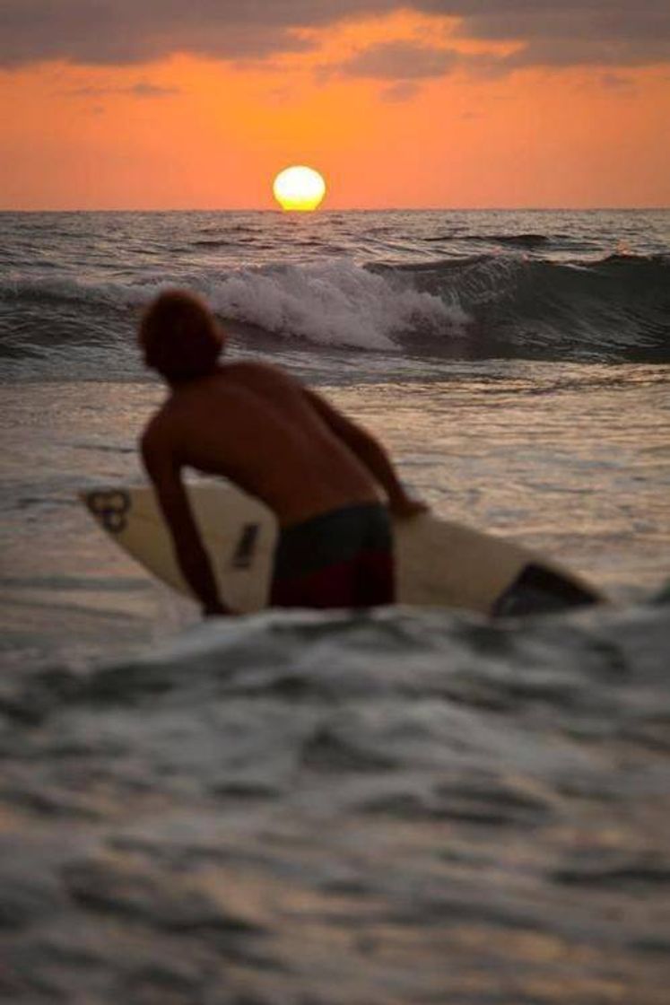 Fashion por do sol na praia