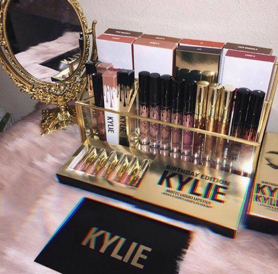 Moda  Kylie Skin