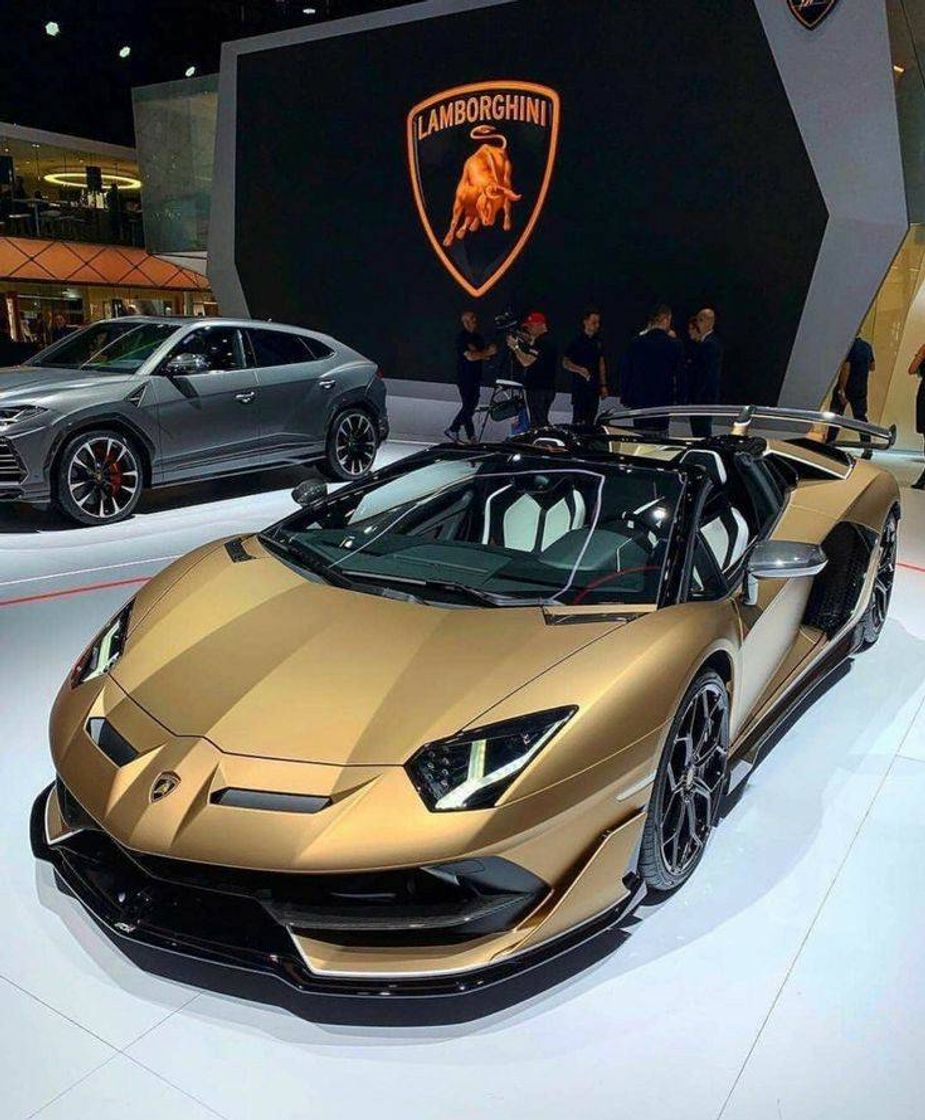 Moda Lamborghini Aventador SVJ 2021

